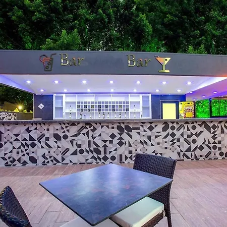 Otel Grand Alisa 3*