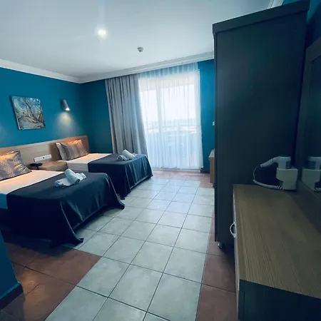 Grand Alisa Hotel 3*